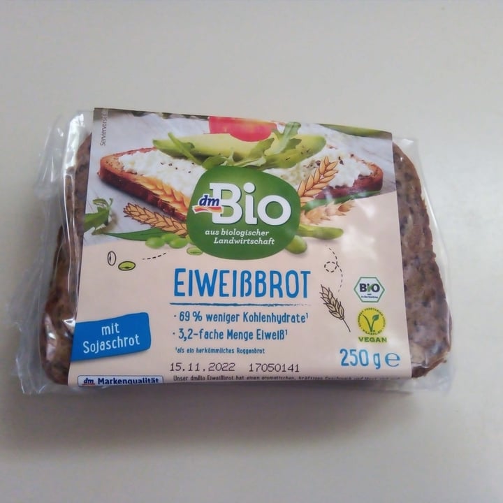 photo of dmBio Eiweißbrot shared by @felixveg on  20 Aug 2022 - review