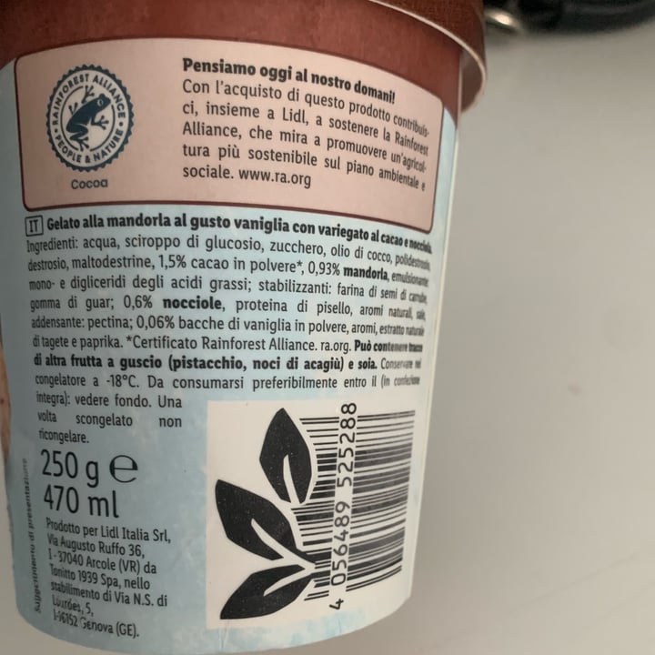 review photo of Vemondo Gelato Alla Vaniglia Cioccolato e Nocciola shared by @monazenze on 20 Jul 2022 - review