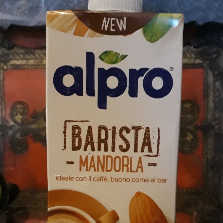 photo of Alpro Almond milk barista shared by @danielacompa on  05 Jun 2021 - review
