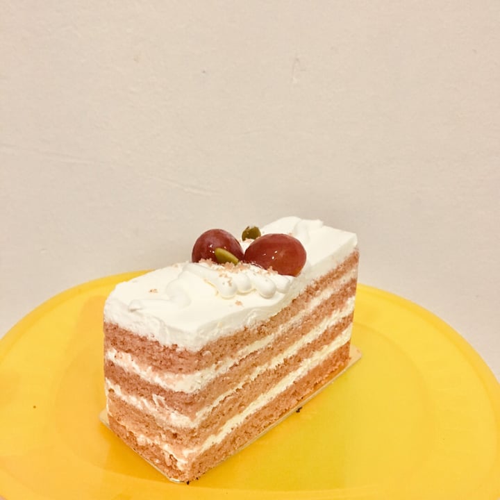 photo of M Bakery Red Velvet Cake shared by @herbimetal on  05 Oct 2019 - review