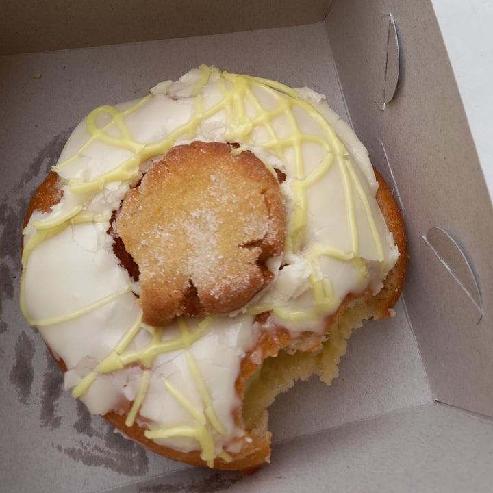 photo of Grumpy & Runt | Little Deli & Donuts Lemon Meringue Doughnut shared by @campsbayvegan on  30 Dec 2021 - review