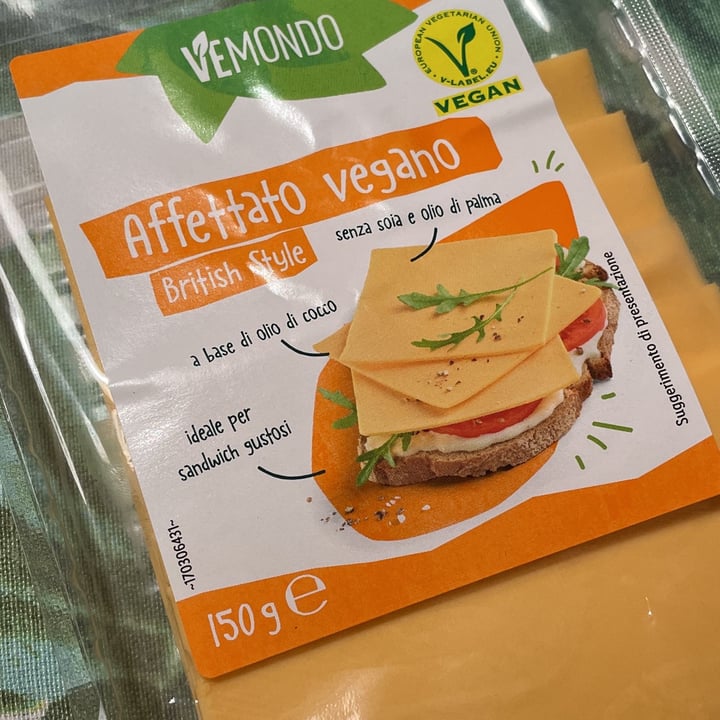 photo of Vemondo Affettato vegano British style shared by @andreagiberti on  21 Dec 2021 - review