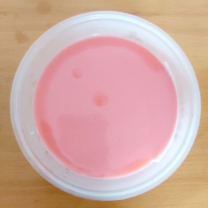photo of MAC Soya Strawberry pudding shared by @herbimetal on  16 Jan 2022 - review