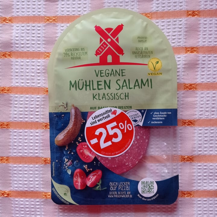 review photo of Rügenwalder Mühle Vegane Mühlen Salami shared by @pulezze on 10 Sep 2022 - review