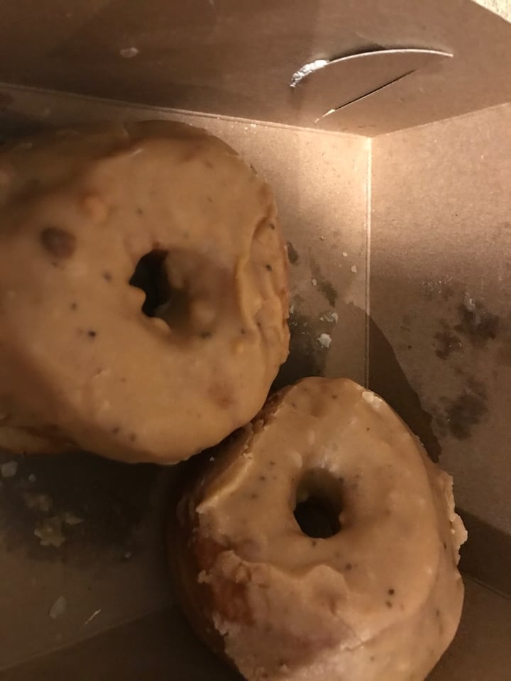 review photo of Empire Donuts View Street Vegan Caramel fatso donut shared by @vegan4lyfe on 16 Dec 2019 - review