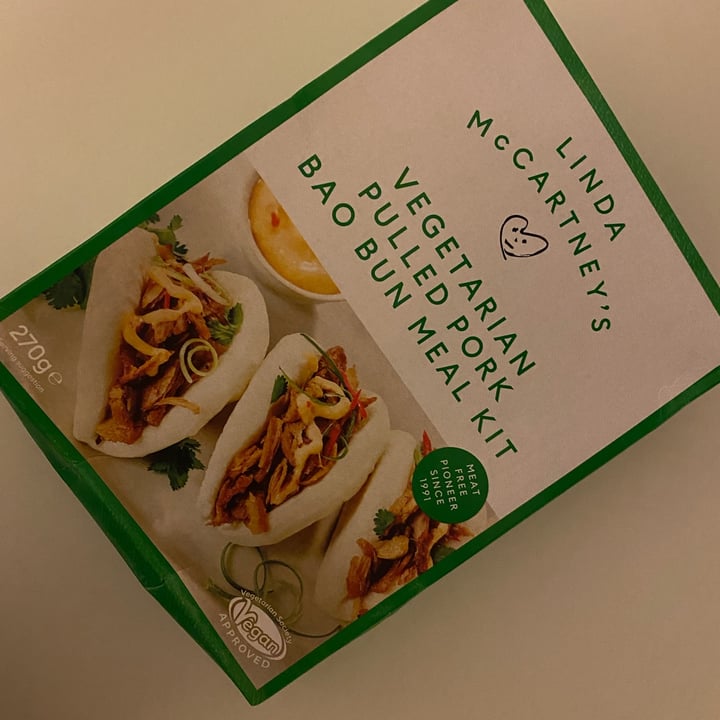 photo of Linda McCartney's Vegetarian Pulled Pork Bao Bun Meal Kit shared by @isabelgracel on  01 Mar 2022 - review