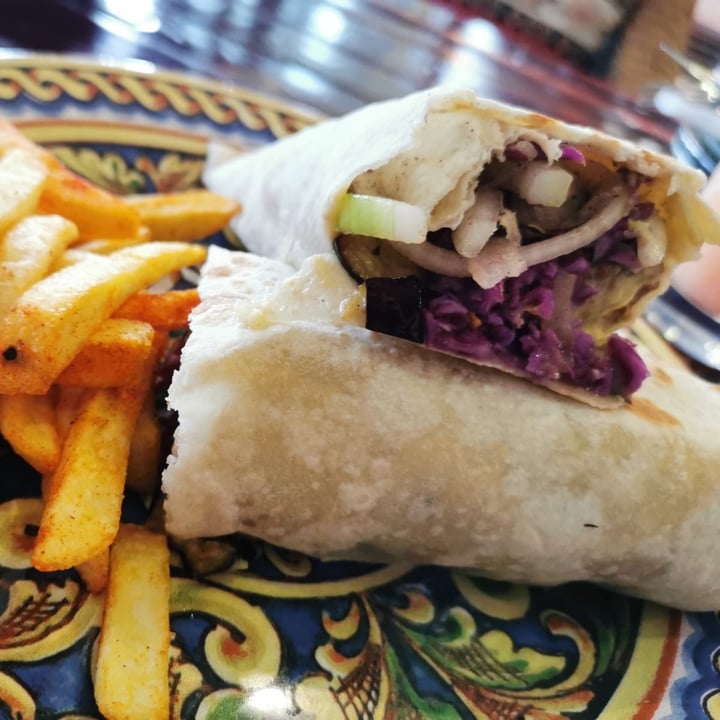 photo of Istanbul Gateway Falafel Wrap (No Yoghurt Sauce) shared by @kznveganqueen on  15 Aug 2021 - review