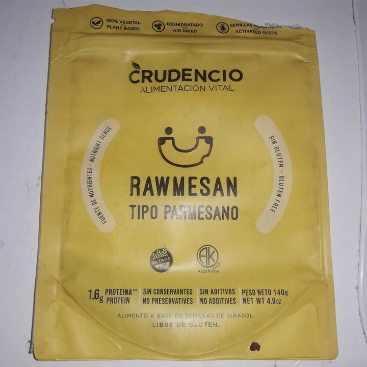 photo of Crudencio Rawmesan Tipo Parmesano shared by @camideom on  09 May 2021 - review