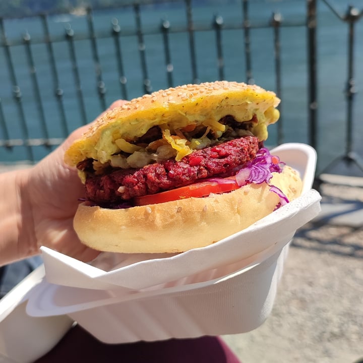 photo of Vegami Burger Kafka shared by @monica86 on  14 May 2022 - review