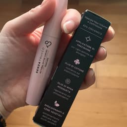 Senza trucco cosmetics