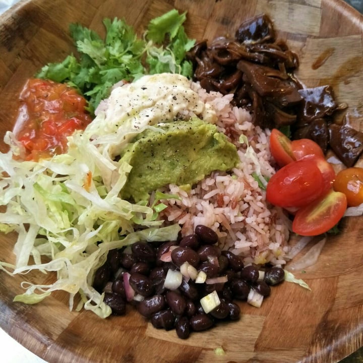 photo of Well Dressed Salad Bar Hangry Jack Burrito Bowl shared by @lou on  02 Oct 2018 - review