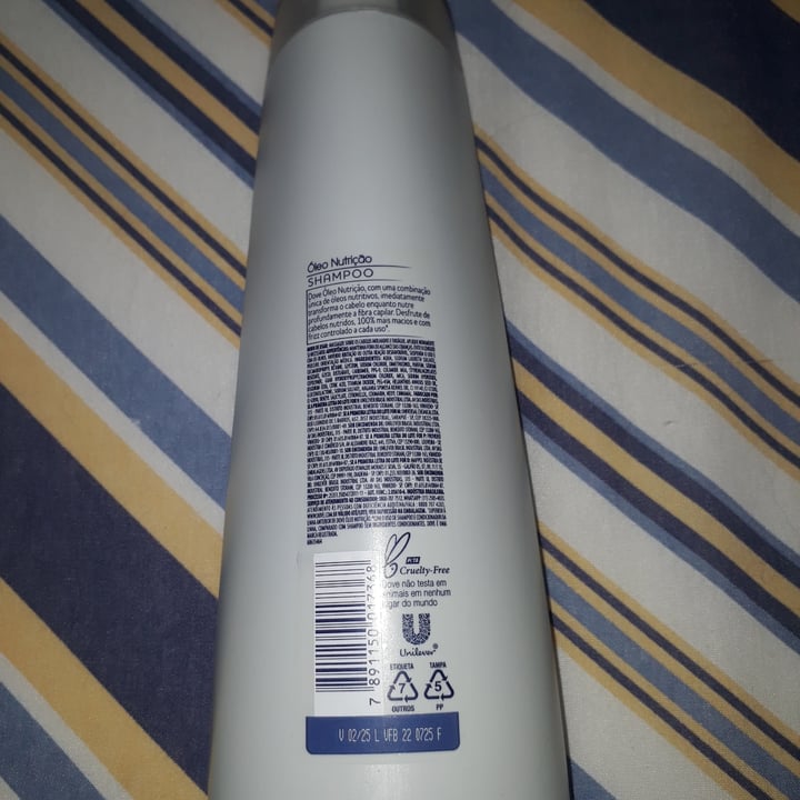 photo of Dove shampoo cabelos secos shared by @rogeria on  29 Jul 2022 - review