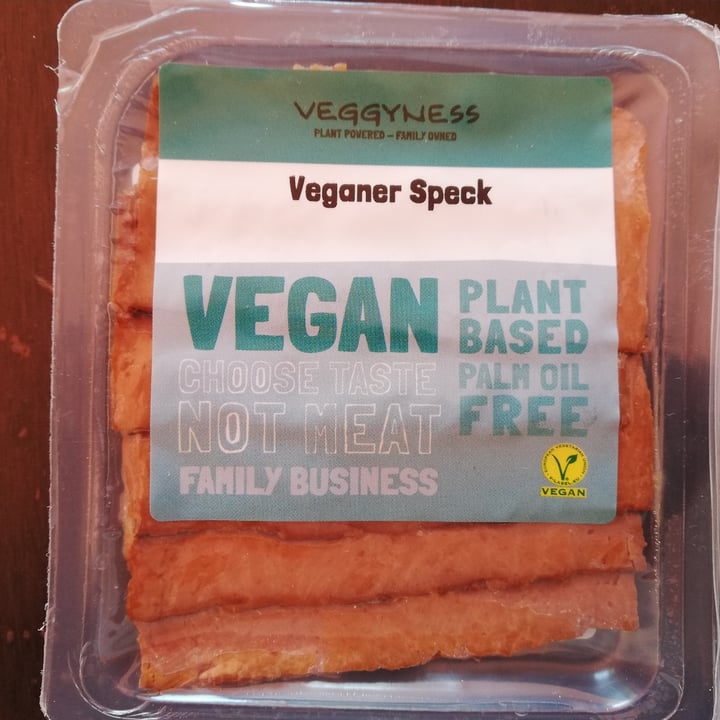 photo of Veggyness Veganer Speck shared by @elisadz on  12 Dec 2021 - review