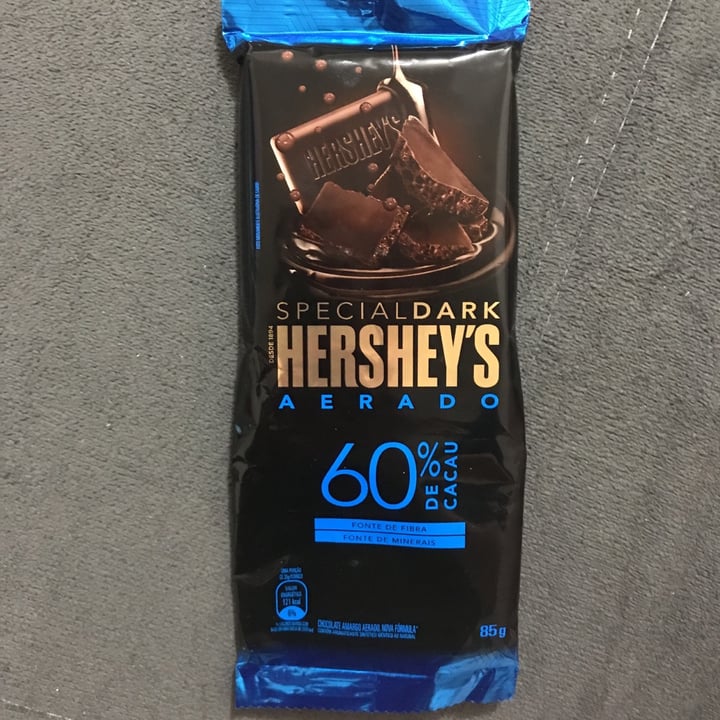 review photo of Hershey's Special Dark Chocolate Aerado 60% de Cacau shared by @aninhapietscher on 02 Sep 2021 - review