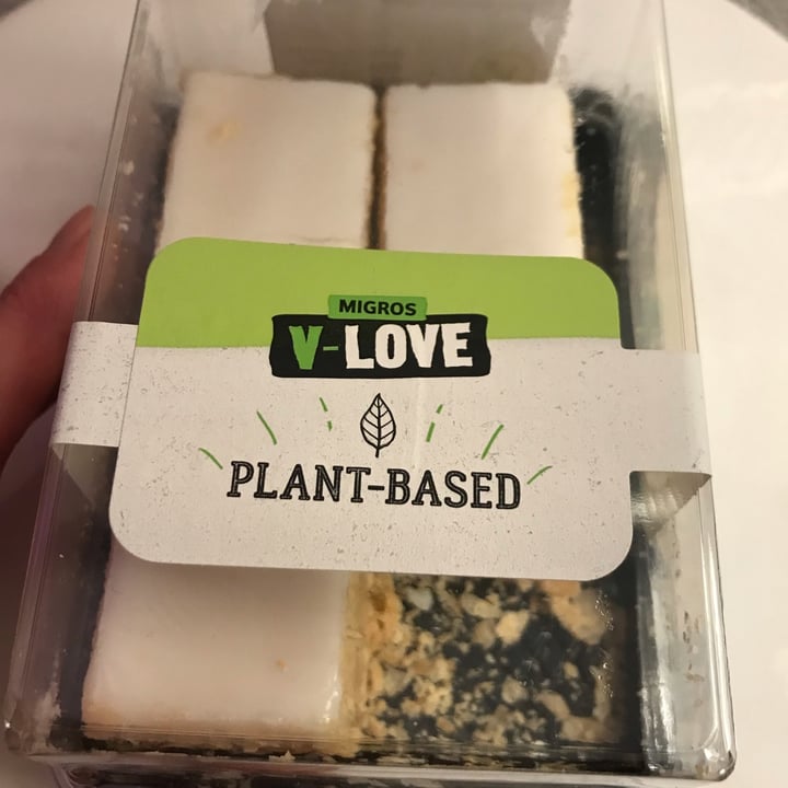 review photo of Migros V-Love Millefeuille shared by @sarito on 26 Oct 2021 - review