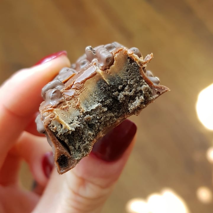 photo of Barebells Vegan Chocolate Dough shared by @vanpanda on  13 May 2022 - review