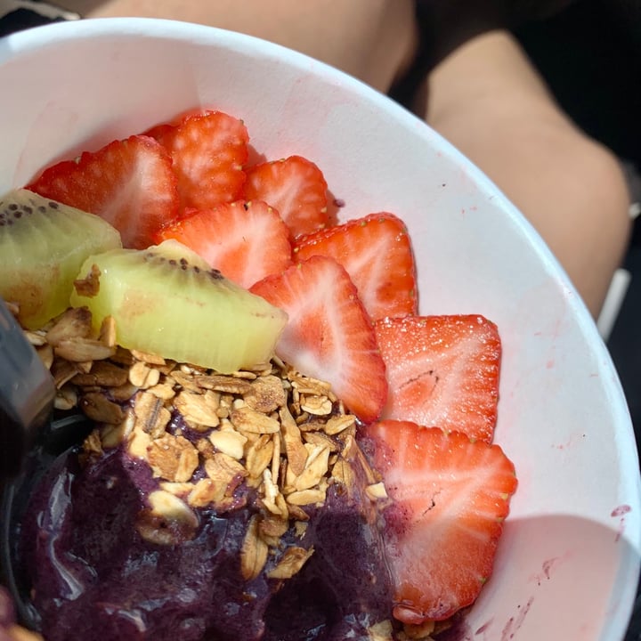 photo of The Sweet Beet Oh My Berry Açaí Bowl shared by @kayyyyysh on  28 Jun 2021 - review