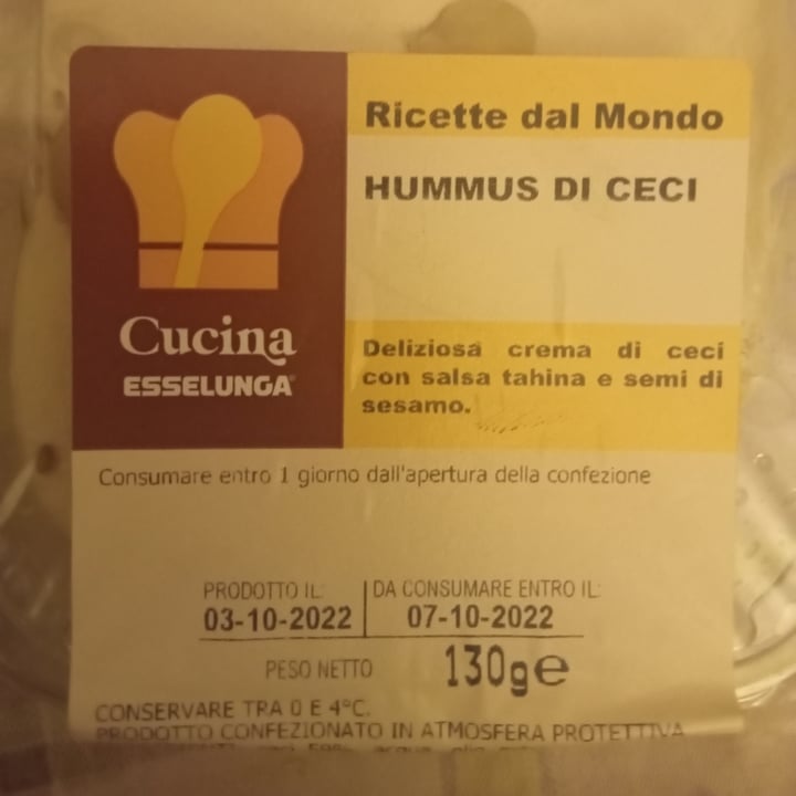 photo of  Esselunga Hummus di ceci shared by @claudiaborgo on  10 Oct 2022 - review