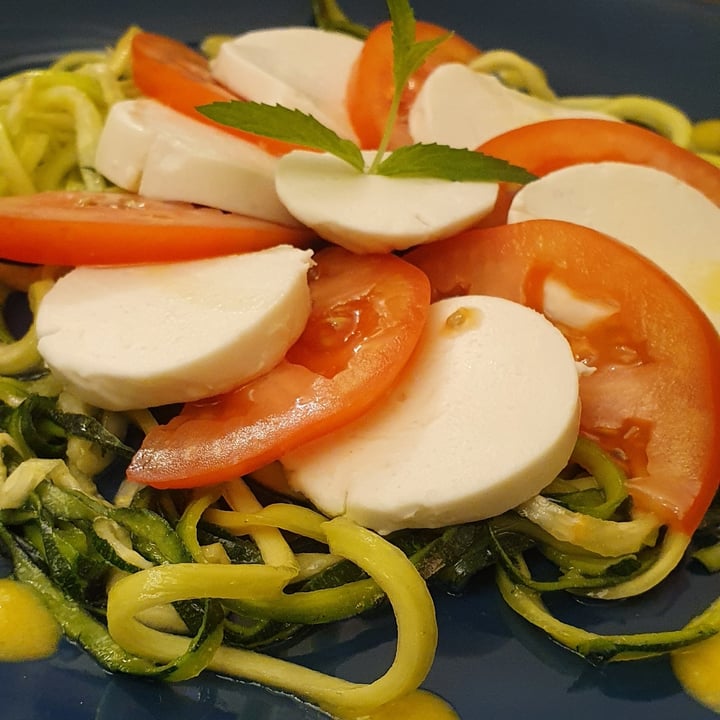 review photo of Ristorante Paleosette (Gluten Free) caprese con spaghetti di zucchine shared by @giulia86 on 23 Aug 2022 - review