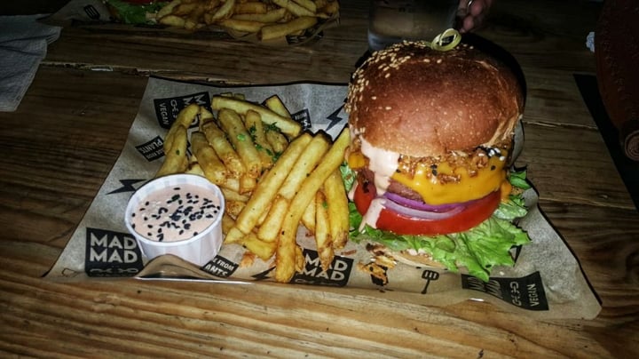 photo of Mad Mad Vegan Beyond burger shared by @irenedlh on  05 Mar 2020 - review