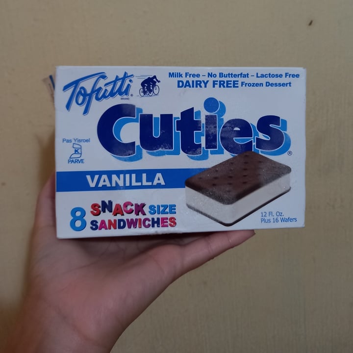 photo of Tofutti Vanilla Cuties shared by @aguacatera on  22 May 2021 - review