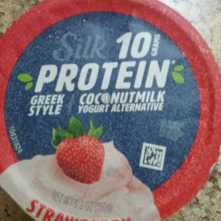 photo of Silk yogurt Silk Greek Style Strawberry Yogurt shared by @gracecalo on  04 Aug 2022 - review