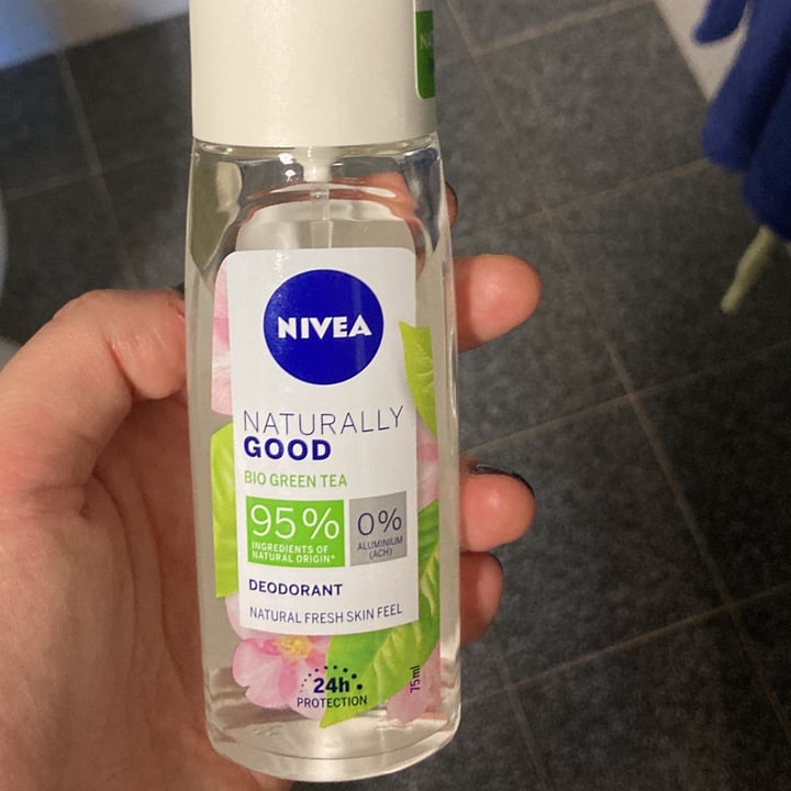 review photo of Nivea Naturally good green tea deodorant shared by @darathedruid on 09 Apr 2022 - review