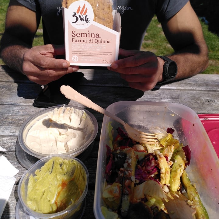 review photo of Panificio 3 vele Focaccina con quinoa, semi di Chia e sesamo shared by @grainnegrainneog on 04 Apr 2021 - review
