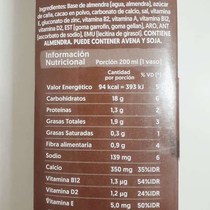 photo of Silk Bebida de Almendra sabor Chocolate shared by @lalaveg on  21 Nov 2020 - review