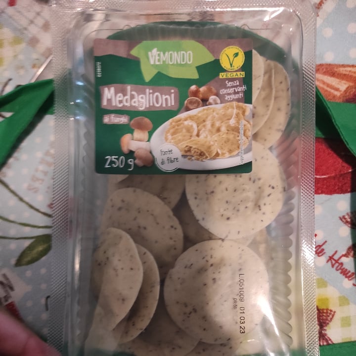 review photo of Vemondo Medaglioni ai funghi shared by @noemidip on 01 Feb 2023 - review