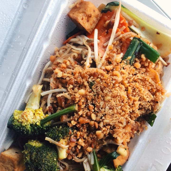 photo of MY THAI GUELPH RESTAURANT Pad Thai shared by @plantbasedmaria on  03 Jul 2022 - review