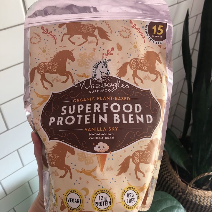 photo of Wazoogles Superfood Superfood Protein Blend - Vanilla Sky shared by @gdemeillon on  19 Feb 2021 - review