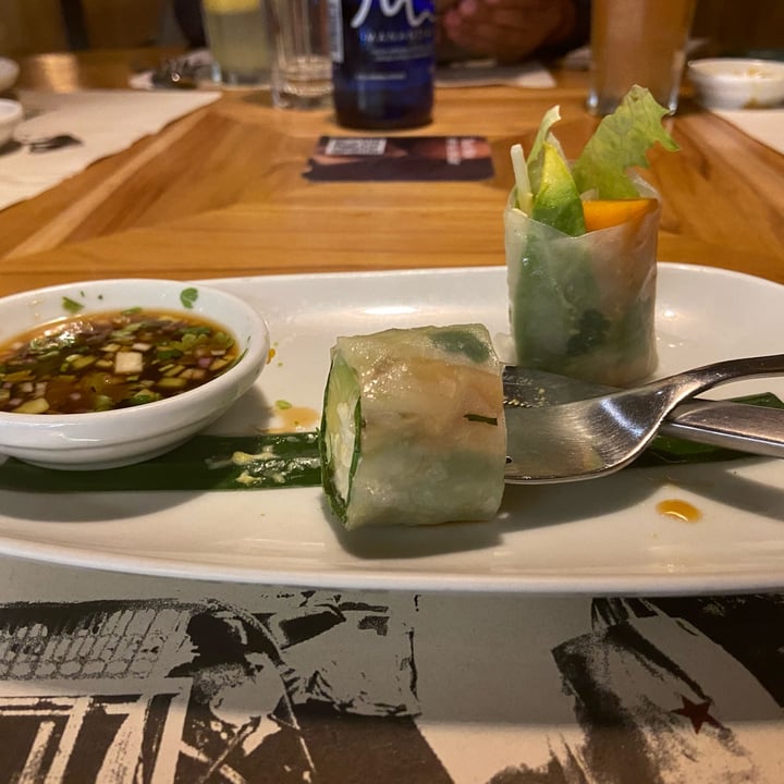 photo of WOK Usaquén Rollos De Papel De Arroz Con Vegetales shared by @allisoncamachg on  22 May 2022 - review