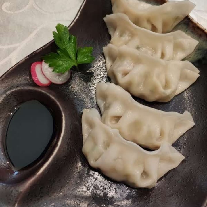 photo of Hokkaido Restaurante Japonés Gyozas de verduras shared by @ngn28 on  21 Oct 2021 - review