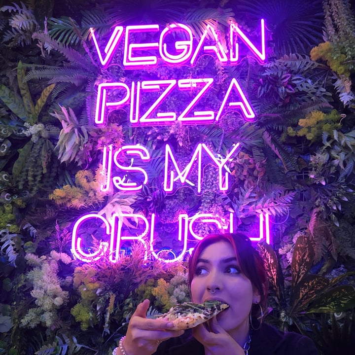 review photo of Freedom Pizza Pizza Tartufi e Funghi shared by @lunapimentel on 21 Apr 2022 - review