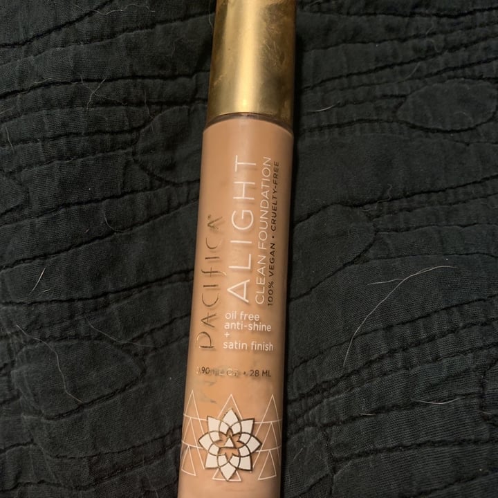 photo of Pacifica Pacifica Alight Clean Foundation shared by @veganmetaljax on  03 Jan 2020 - review