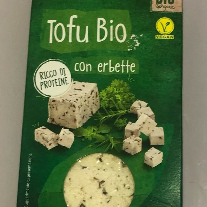 photo of Vemondo Tofu Bio con Erbette shared by @francyveg86 on  04 Sep 2022 - review