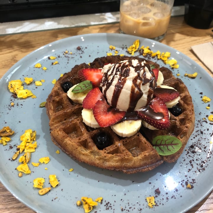 photo of Shift Eatery Chia waffle with Notella shared by @allissa808 on  29 Apr 2020 - review