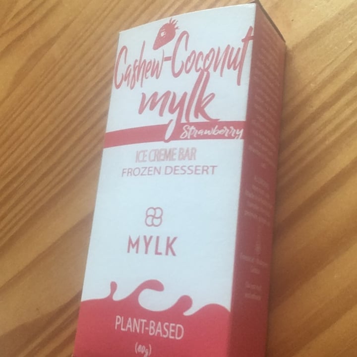 photo of Oat Mylk Cashew-Coconut Mylk Strawberry Ice Creme Bar shared by @rohan on  30 Sep 2021 - review