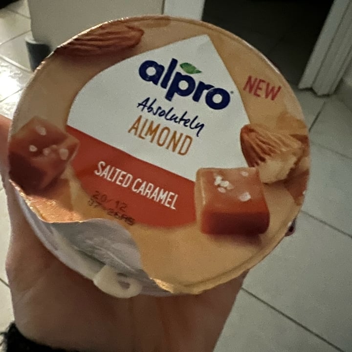 photo of Alpro Absolutely almond salted caramel shared by @valentina93 on  29 Nov 2022 - review