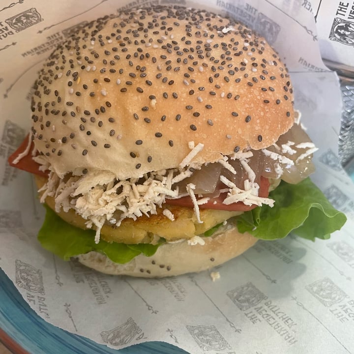 photo of Veggie Burger Hamburguesa Gallega shared by @sara18 on  23 May 2022 - review