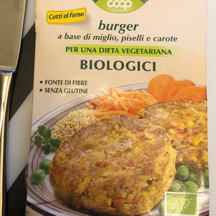 photo of Vivi Verde Coop Burger di Miglio Piselli e Carote shared by @genty on  21 Aug 2022 - review