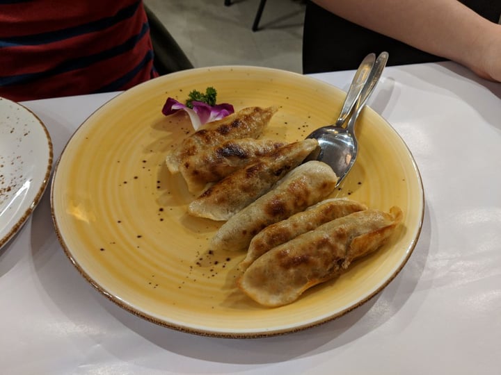 photo of Gong De Lin  Pan-fried Vegetable Dumpling shared by @semwich on  28 Jun 2018 - review