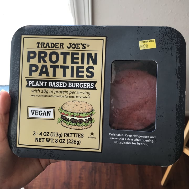photo of Trader Joe's Protein Patties Plant-Based Burgers shared by @hiddengem65 on  04 May 2020 - review