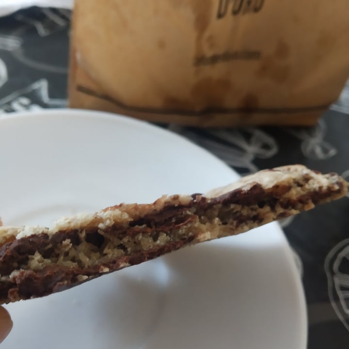 photo of La Fonte D'Oro Cookies de vainilla con chips de chocolate shared by @easyvgan on  31 Dec 2021 - review