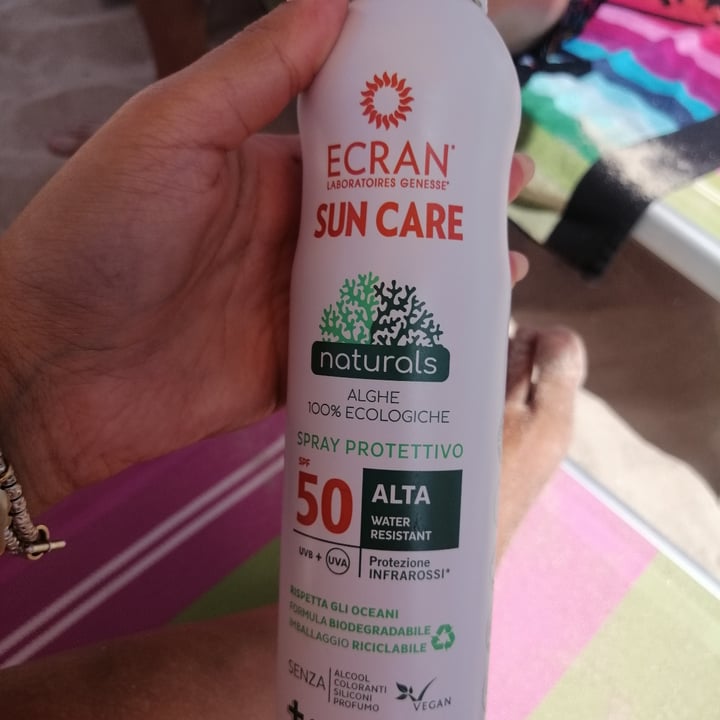 photo of Ecran Spray solare protezione 50 shared by @vegaliroc on  31 Aug 2022 - review