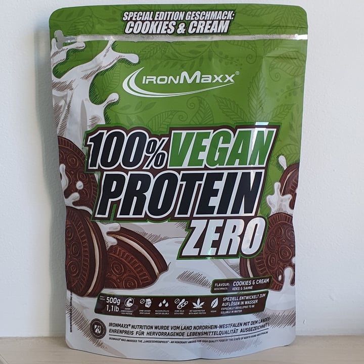 photo of IronMaxx Vegan Protein Cookies & Cream shared by @fivefeetvegan on  11 Apr 2022 - review