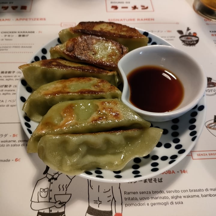 photo of TENOHA RAMEN Vegetable Gyoza shared by @gianluca88 on  11 Dec 2022 - review