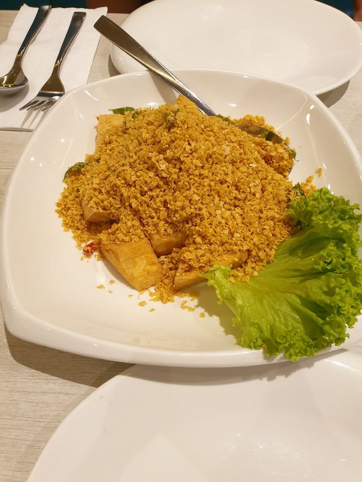 photo of Whole Earth Crispy Golden Oats shared by @vikasismyhero on  25 Sep 2019 - review