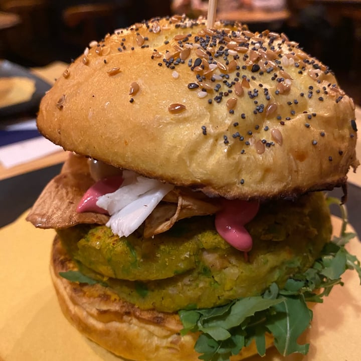 photo of Old England Pub - Pub Birreria Padova Pulled pork vegan shared by @ohbrie on  12 Oct 2022 - review